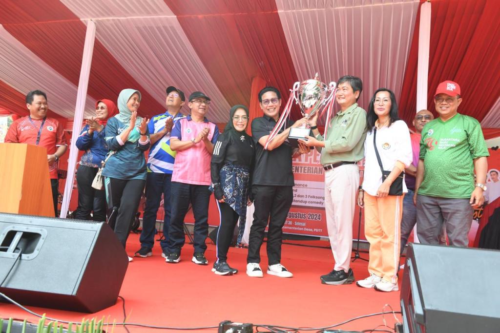 Apresiasi Peringatan HUT Ke-79 RI di Kemendes PDTT, Gus Halim: Makin Bagus dan Kompak