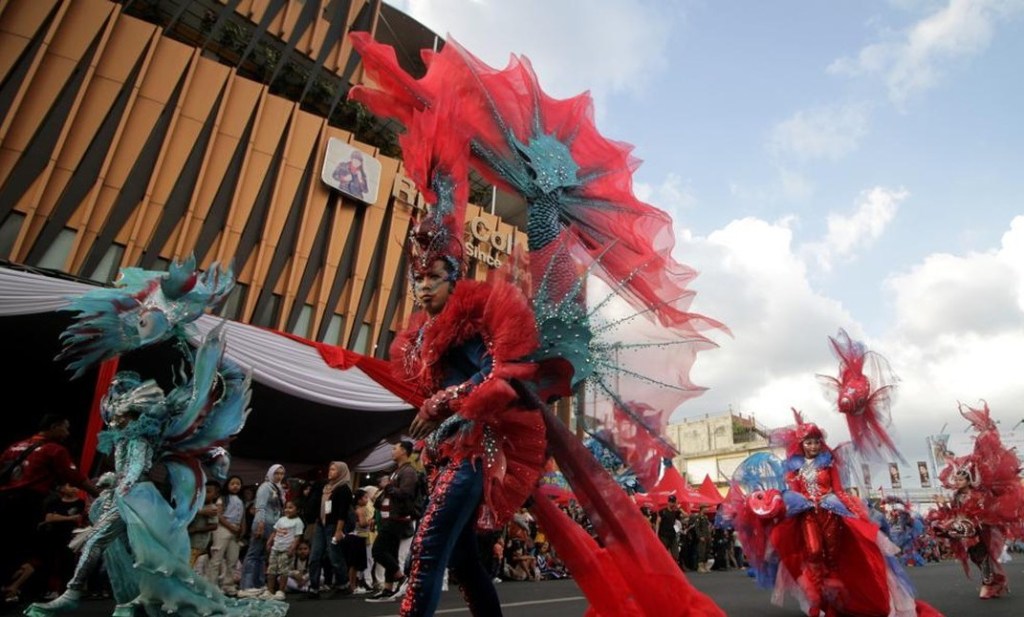 Jember Fashion Carnaval 2024: Hadirkan 10 Defile Memukau dengan Tema&nbsp;Algorithm