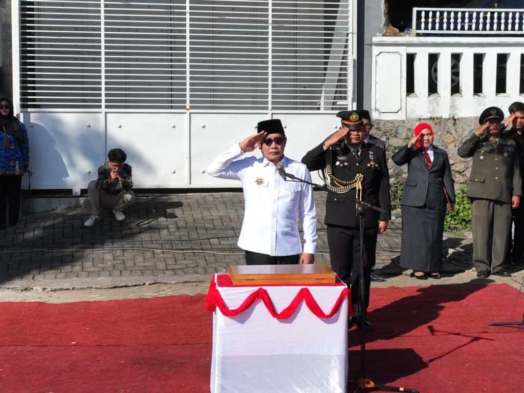 Gus Halim Hadiri Upacara HUT RI ke-79 di Trawas, Dimeriahkan Tari Jaranan oleh Siswa-Siswi&nbsp;SD